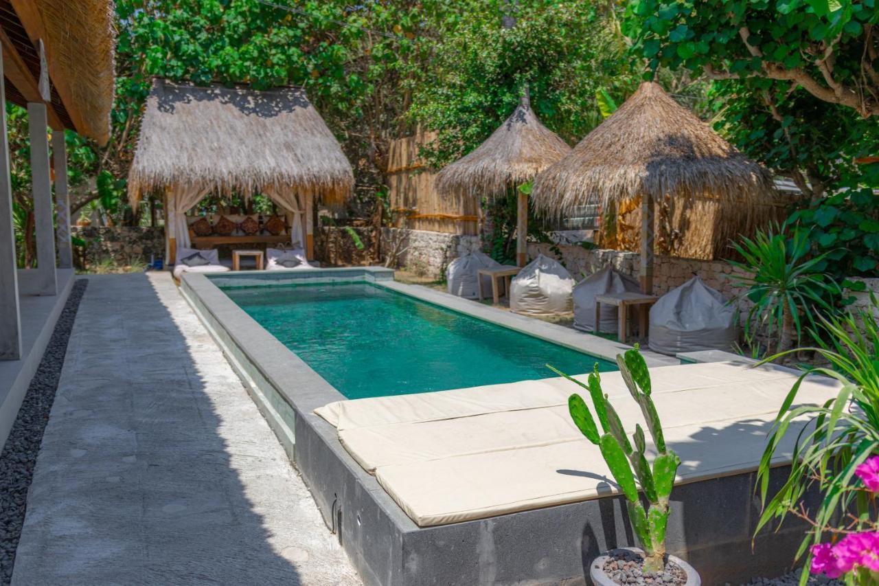 Golden Garuda Cottages Polilit Kültér fotó