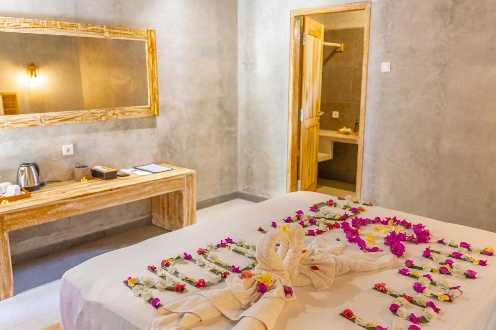 Golden Garuda Cottages Polilit Kültér fotó