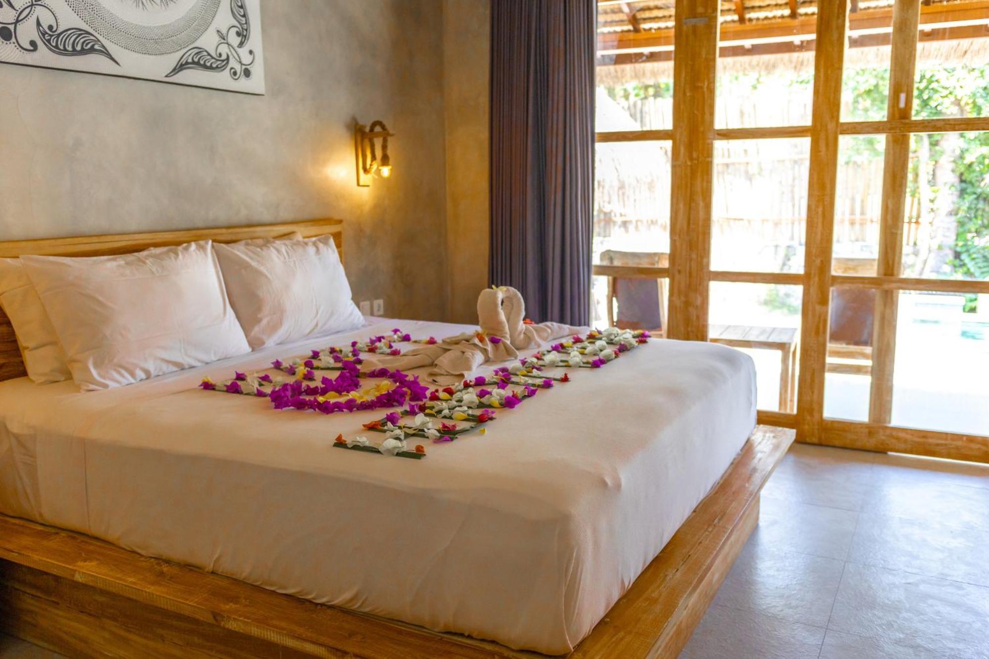 Golden Garuda Cottages Polilit Kültér fotó